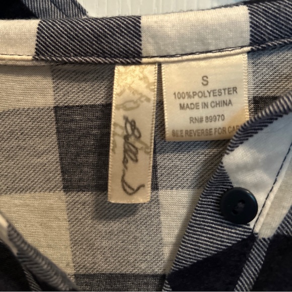 Bella D | Women's Blue and White Plaid Button Up Flannel Shirt | Size Small - Picture 2 of 3